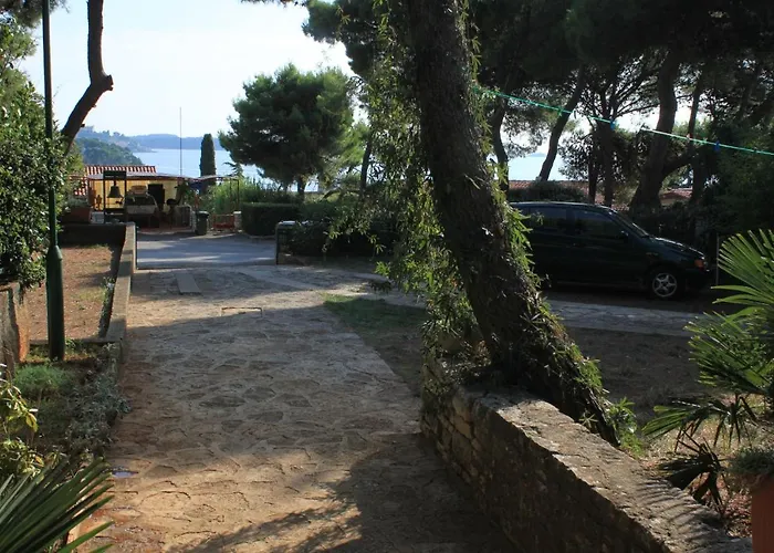 With A Parking Space - 7145 Apartmán